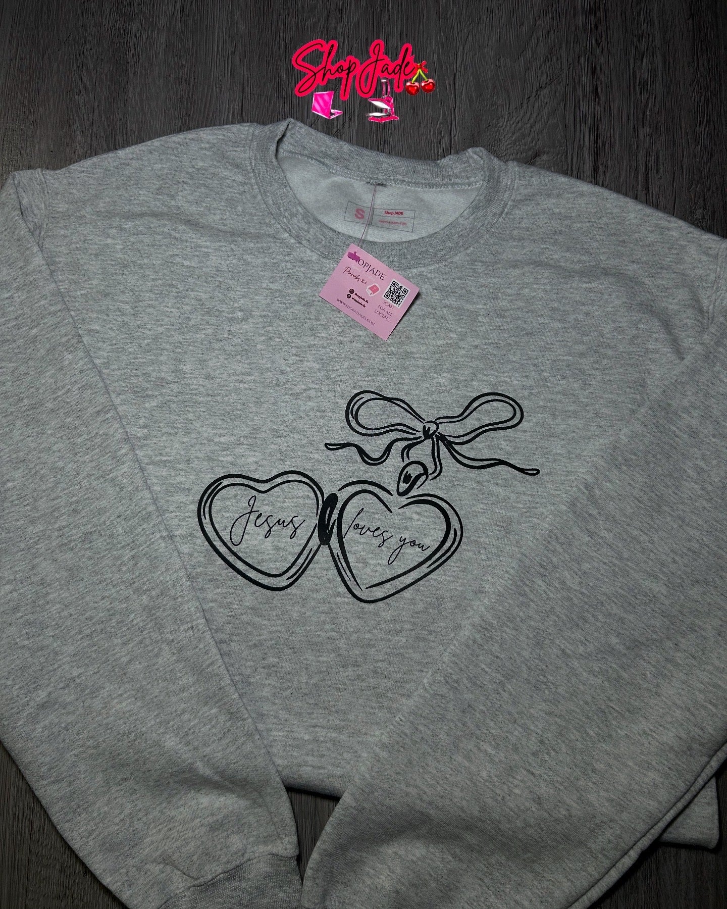 Jesus loves you (Ready to Ship)